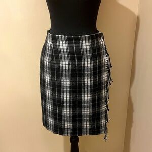 Cambridge Country Wool Black Watch Plaid True-Wrap Skirt w/ Fringe, size 12